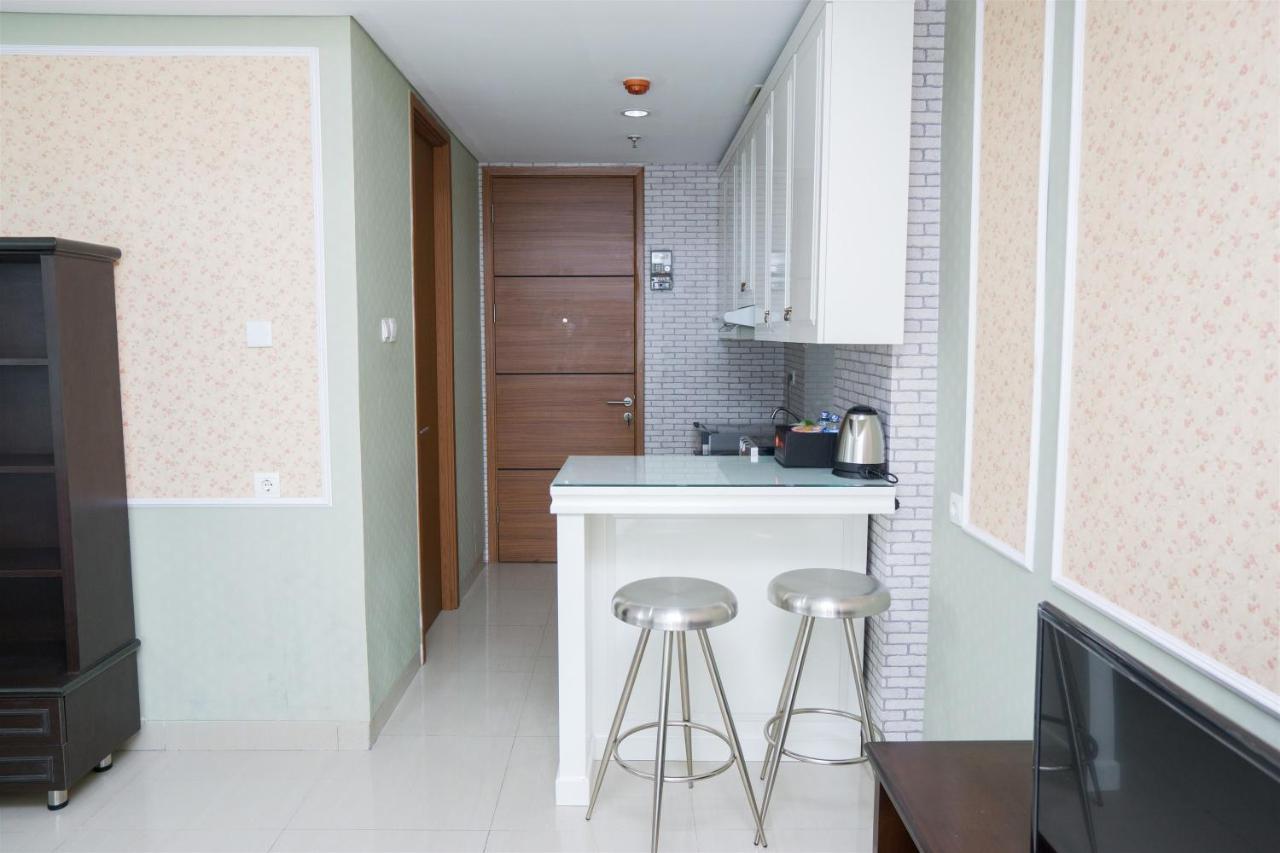 בנדונג Spacious 1Br Dago Suites Apartment By Travelio מראה חיצוני תמונה